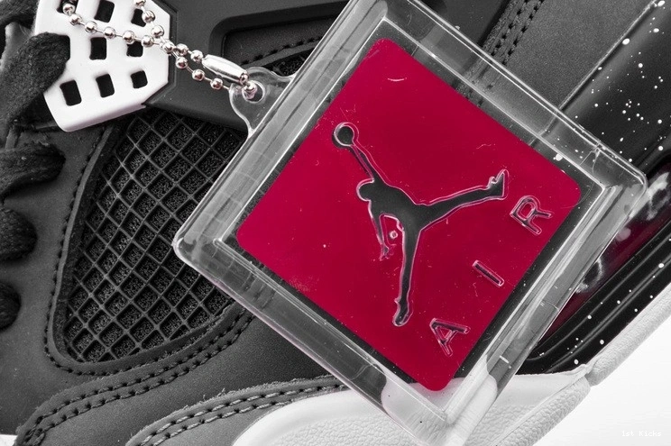 Fear Pack Retro 626969-030  Jordan 4 0124